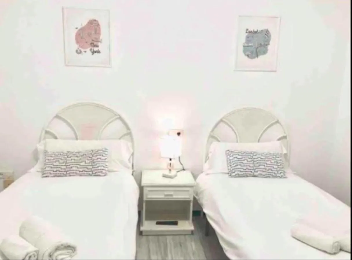 마르베야 Puerto Banus With Private Garden 아파트